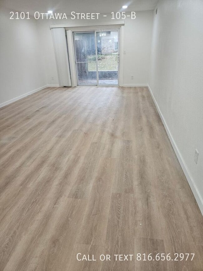 Building Photo - 2101 Ottawa St Unit 105-B