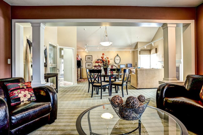 Interior Photo - Orchard Pointe