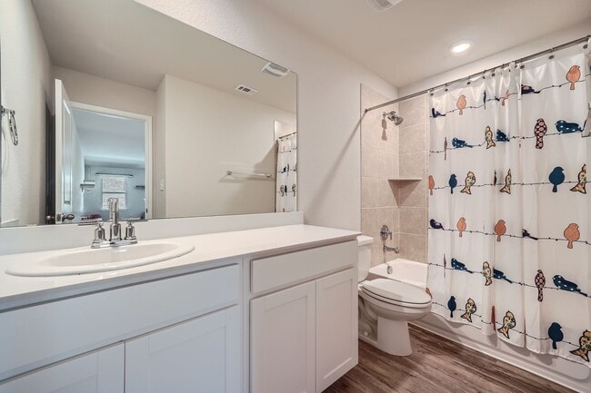 Photo - 434 Windy Reed Rd