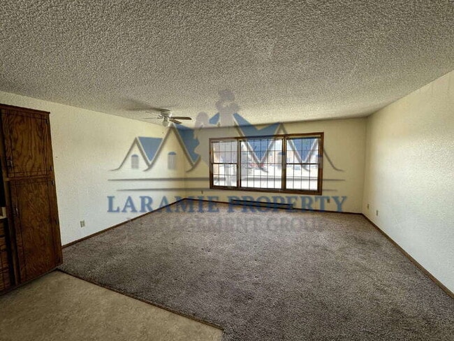 Photo - 1711 Fetterman Dr Unit 2