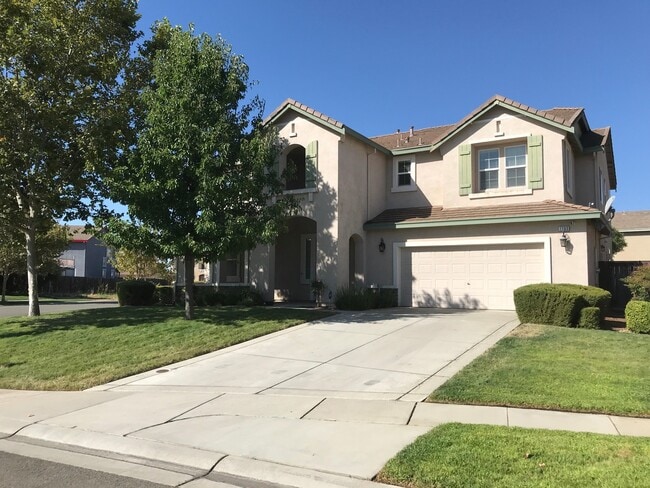 Beautiful Plumas Lake Home - Beautiful Plumas Lake Home