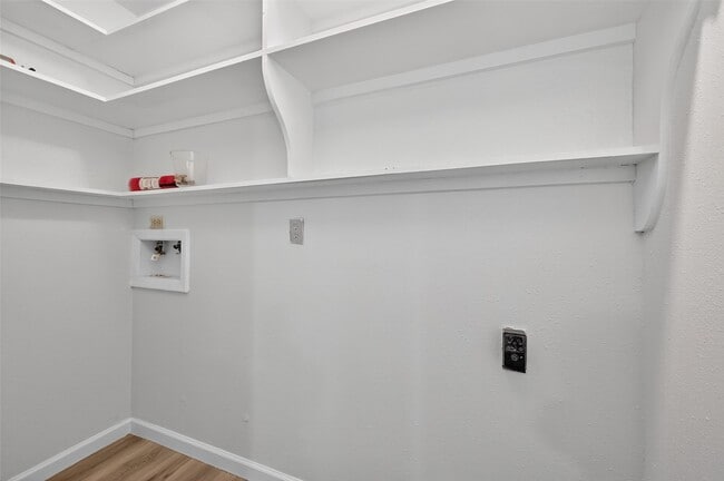 Building Photo - 6710 Biggs Ct Rental