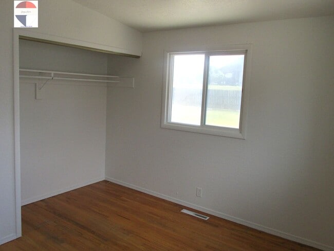 Photo - 2925 Windsor Pl
