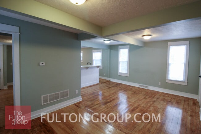 Photo - 847 Fountain St NE