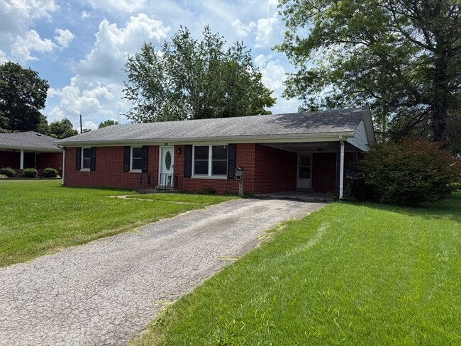Building Photo - Come Take a Look At This! Rental