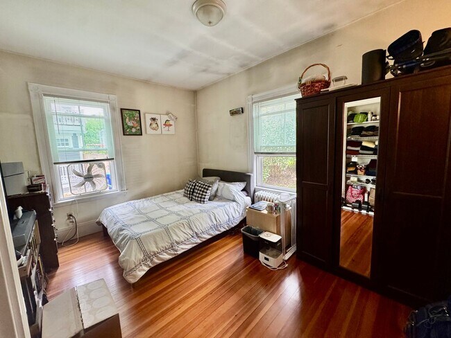 Photo - EXTRA LARGE BROOKLINE 2 BED/1.5 BATH ~ 1350 SQ FT!   W/D IN-UNIT, PARKING AVAILABLE