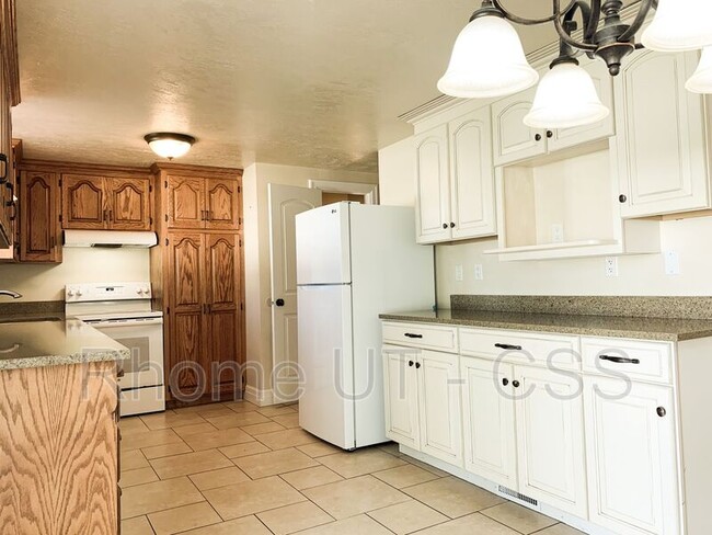 Photo - 6634 S 2700 W