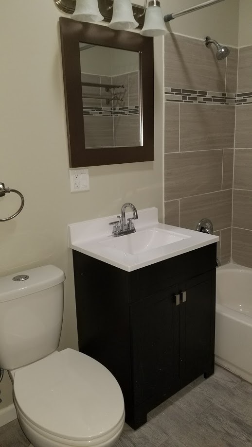 Bathroom - 2236 W 21st St Unit 1