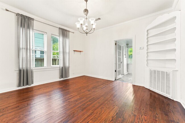 Photo - 1317 Ashland St Casa