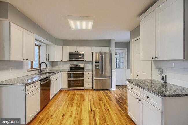 Photo - 8301 Whitebark Ct