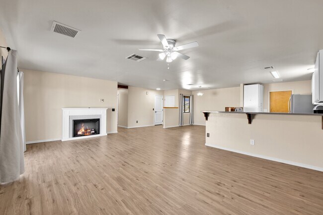 Photo - 7121 Quail Spring Ave