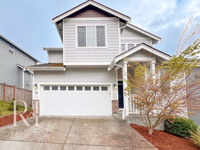 Building Photo - Vaulted Ceilings, Tree-Lined Views & a Spacious Primary Suite Retreat