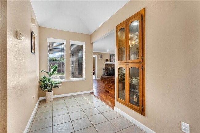 Photo - This home is loaded with upgrades and space in North Hanford.  Call today!