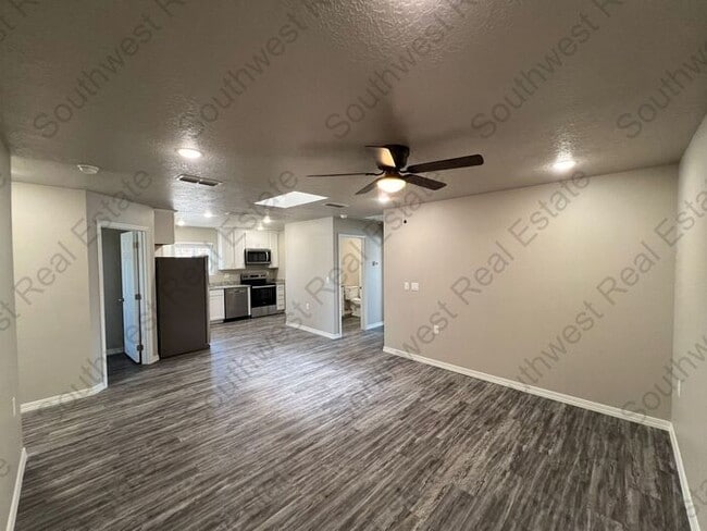 Photo - New Spacious 2 bedroom 2 bath Duplex.