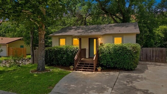 Photo - 9504 N Creek Dr