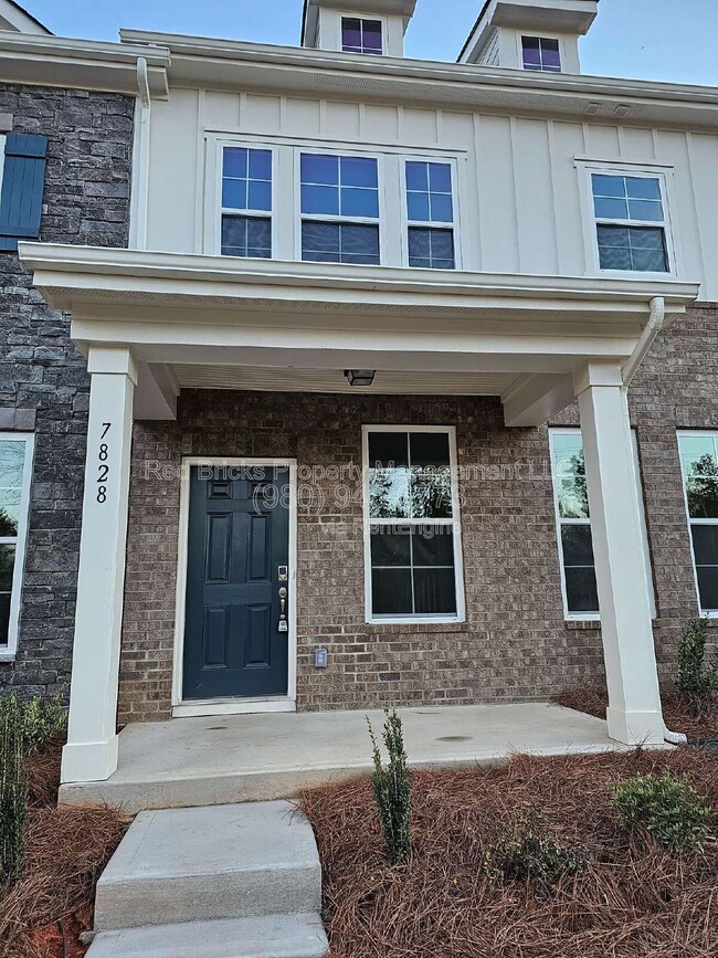 Photo - 7828 Nelson Rd