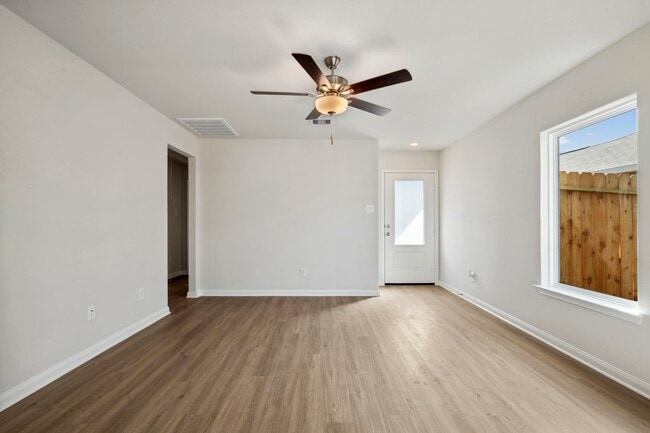 Photo - 313 Grayson Baw Ln