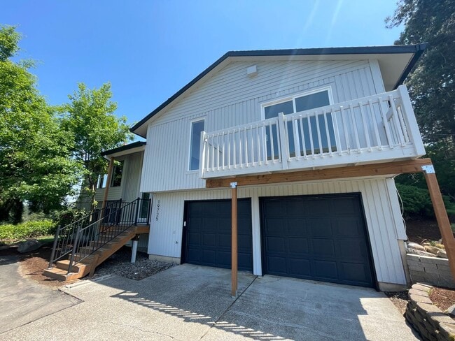 Photo - 27 Acres of Private Valley Remodeled Home In Damascus 3Bd/3Ba with Basement!!! Beautiful Deck wit...