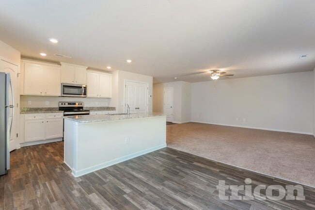 Photo - 4615 Hazelburn Dr