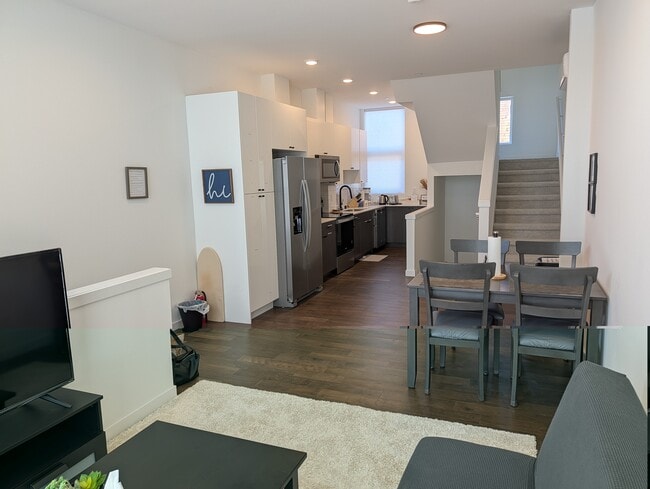 Photo - 2227 25th Ave S