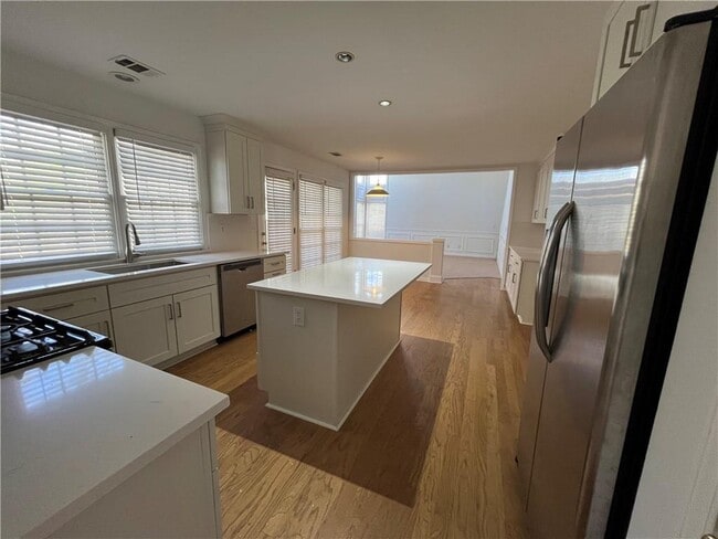 Photo - 6535 Ganton Dr