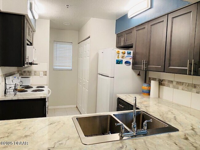 Photo - 458 Bouchelle Dr Unit 101