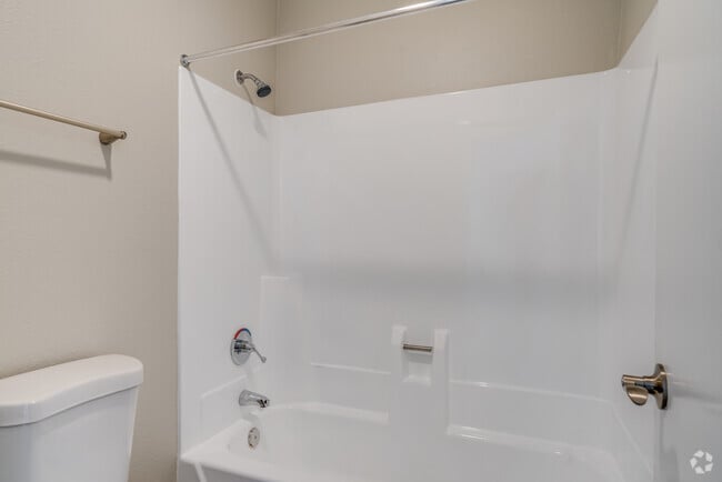 1BR, 1BA - 675SF