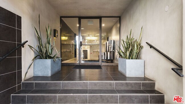 Photo - 8755 Shoreham Dr Unit 42