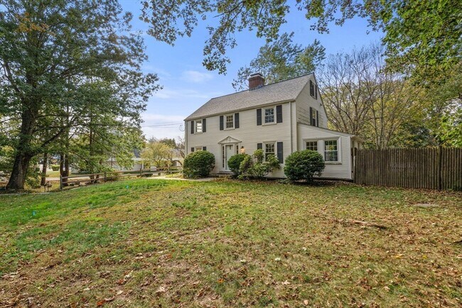 Photo - 410 Conant Rd