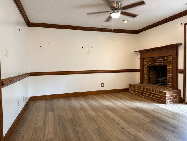 Photo - 722 Lord Dunmore Dr