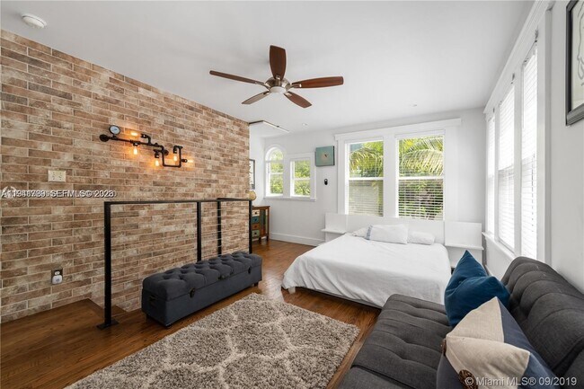 Photo - 739 2nd St Unidad 1