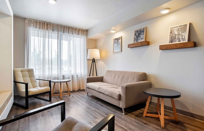 Photo - Furnished Studio-New Orleans - Airport - I-10