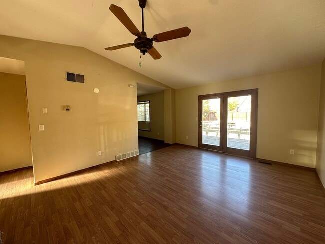 Photo - 3 Bedroom 2 Bathroom Home available to ren...