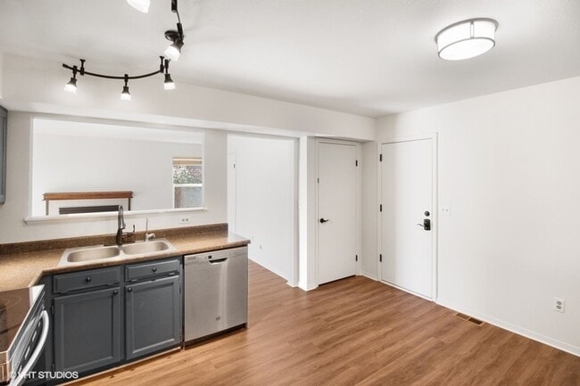 Photo - Beautiful 3 bedroom home in Arvada