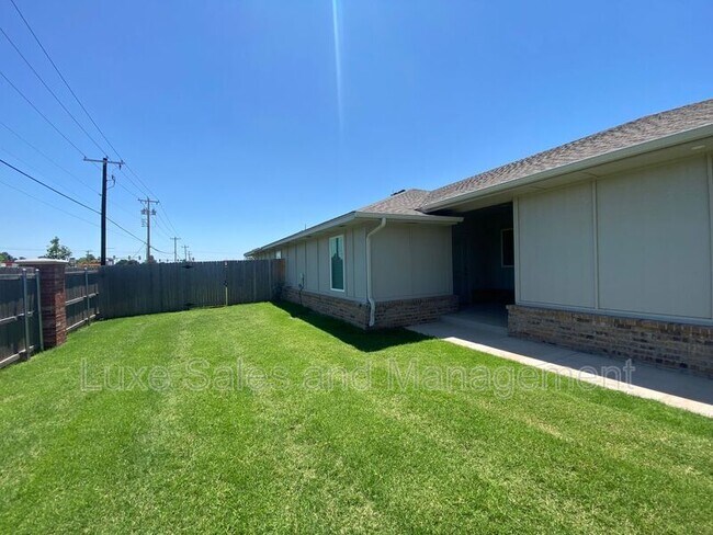 8000 NW 110th Dr