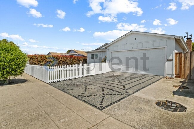 Photo - 39372 Drake Wy
