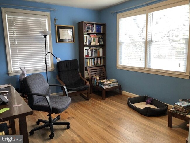 Photo - 10119 Greeley Ave