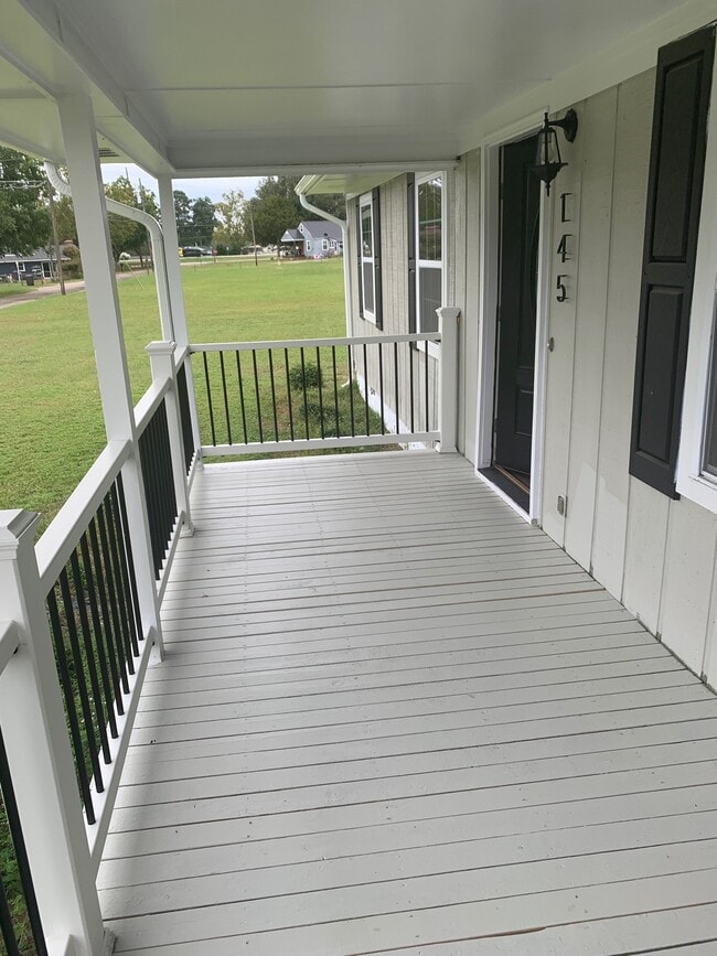 Photo - 145 Sally Hill Cir