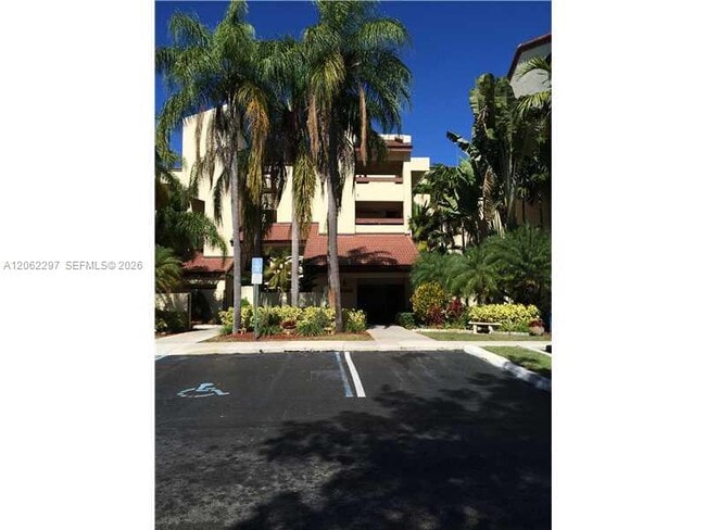Building Photo - 12455 SW 93rd Terrace Unit 408T