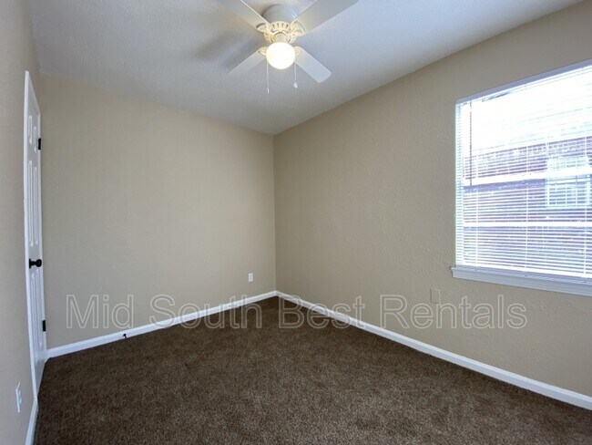 Photo - 4428 Sunny View Dr