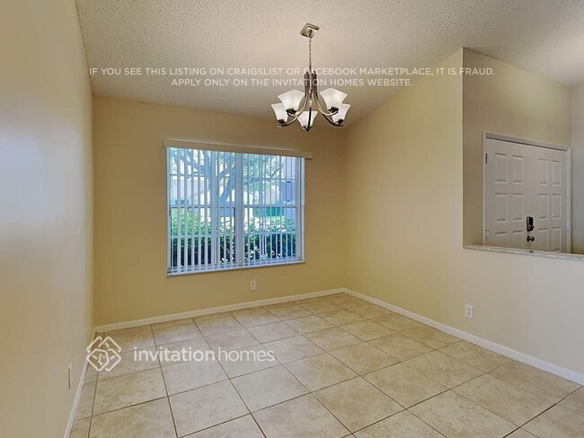 Photo - 19330 NW 3rd St