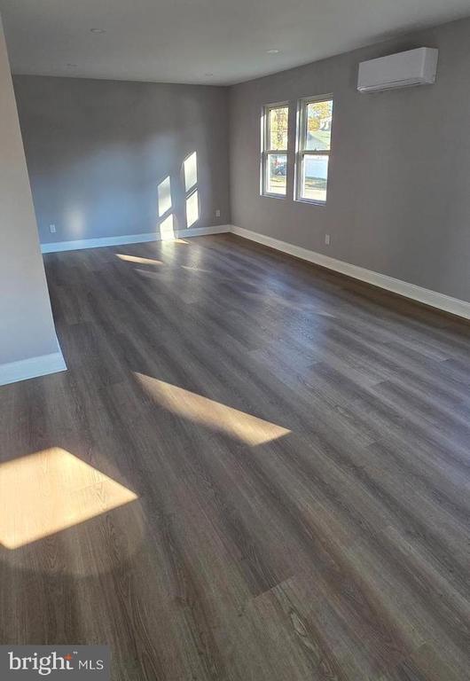 Photo - 1301 Newton Ave