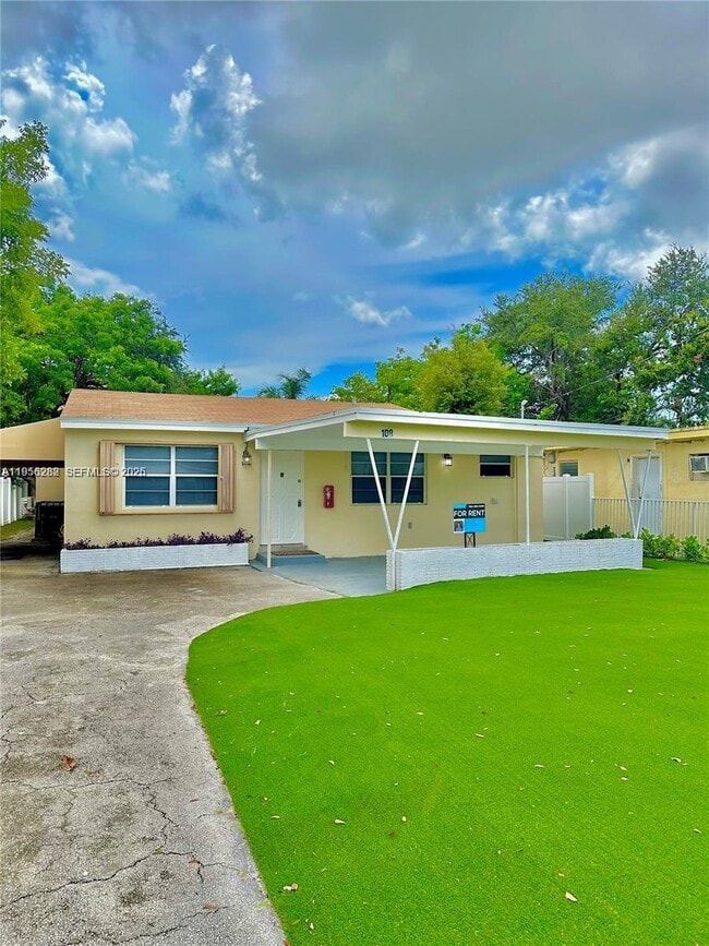 Photo - 108 NW 3rd Ave