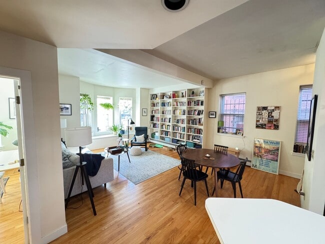 Building Photo - 4 Academy St Unit 1