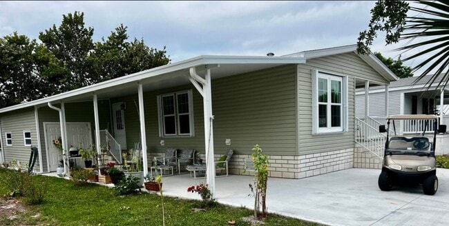 Photo - 415 Plover Dr