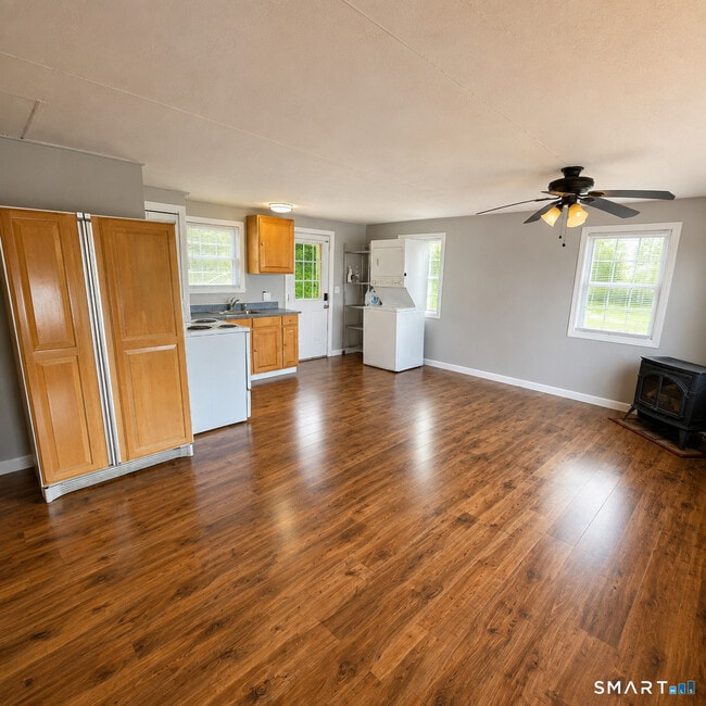Photo - 112 Mattabeseck Rd