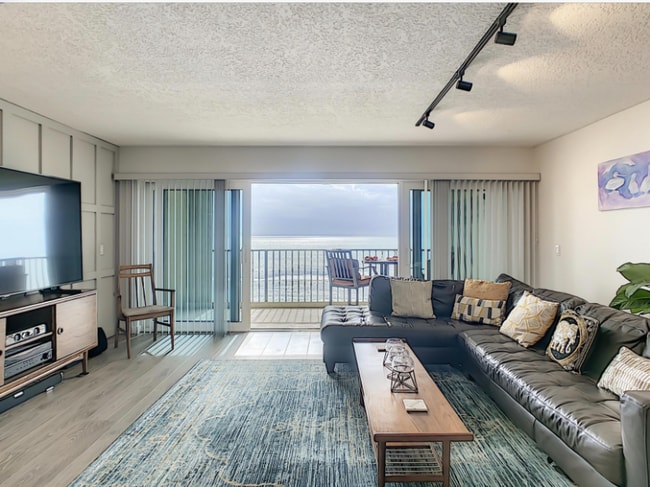 Building Photo - 175 Jimmy Buffett Mem Hwy