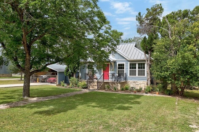 Photo - 2120 Leander St