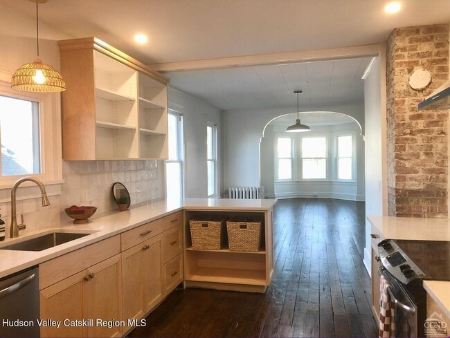 Photo - 21 8th St