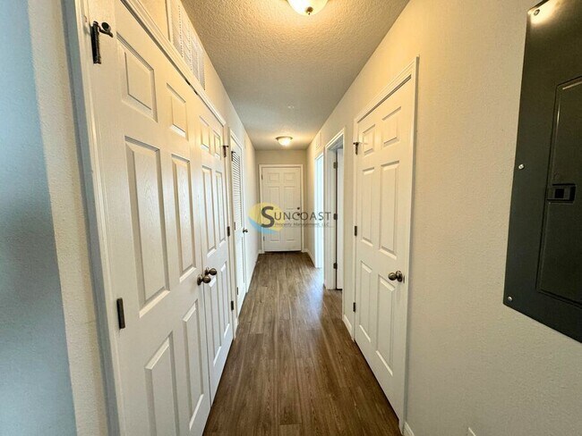 Photo - 7619 Mailes Ct Unidad 7619102